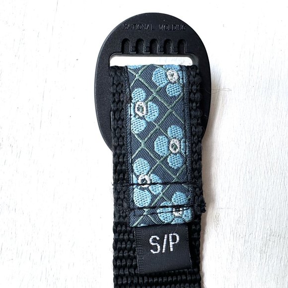 Silverfoot - Blue and Black Floral Belt - Picture 3 of 5